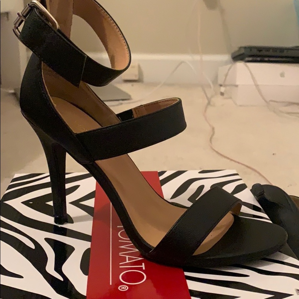Hot Tomato Heels